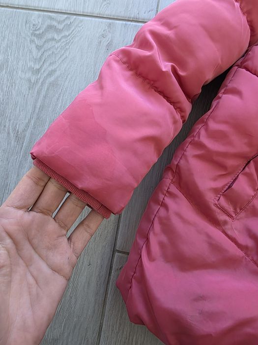 Zimowa puchowa kurtka z kapturem różowa r.128