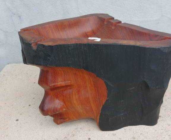 Cinzeiro em Madeira Exótica (Amazónia)