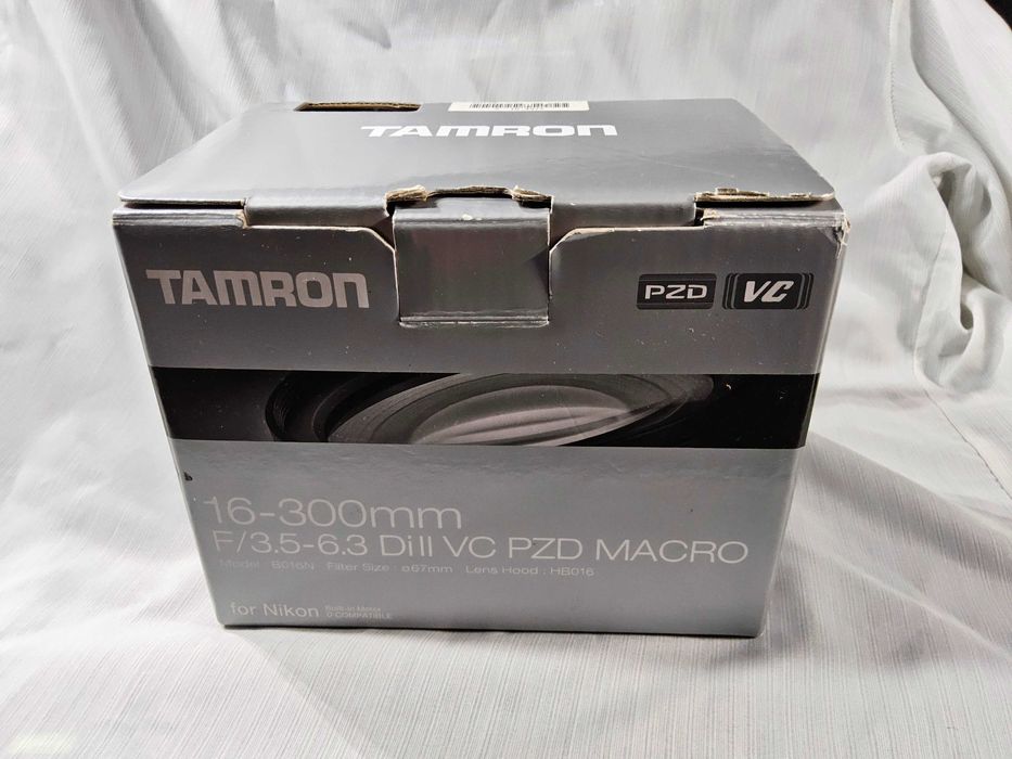 Objetiva TAMRON 16-300mm  para cameras NIKON  DSRL  encaixe "F"  FULL FRAME