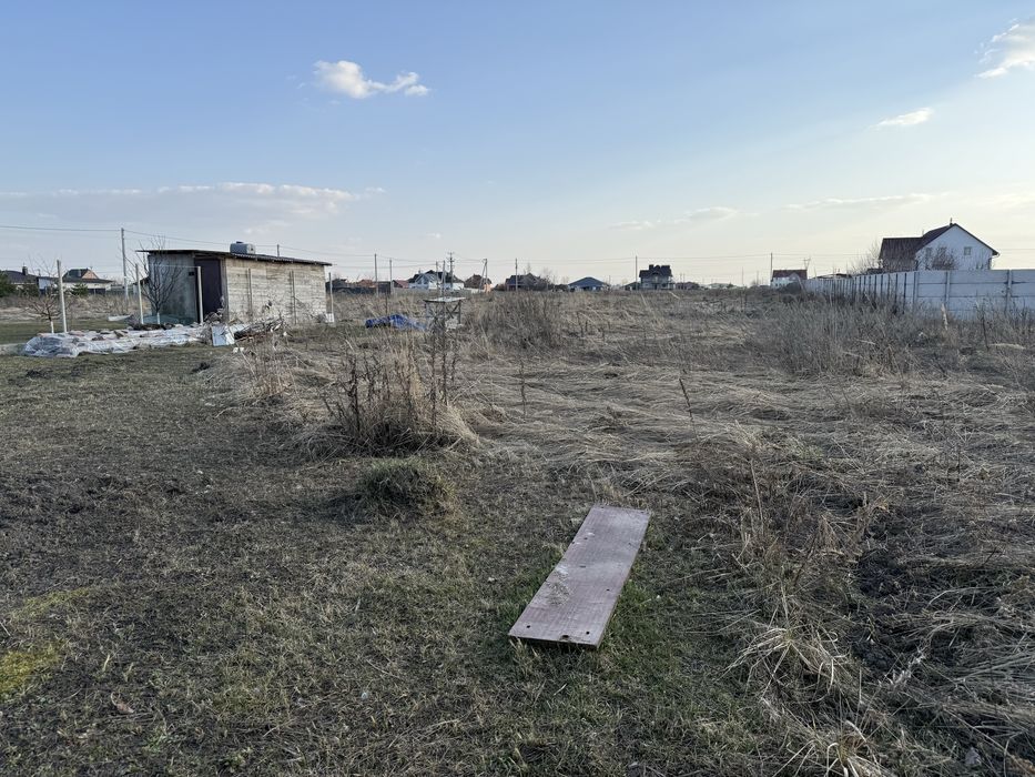 Ділянка 6 соток під житлову забудову в селі Мрія ( Бучанський район)