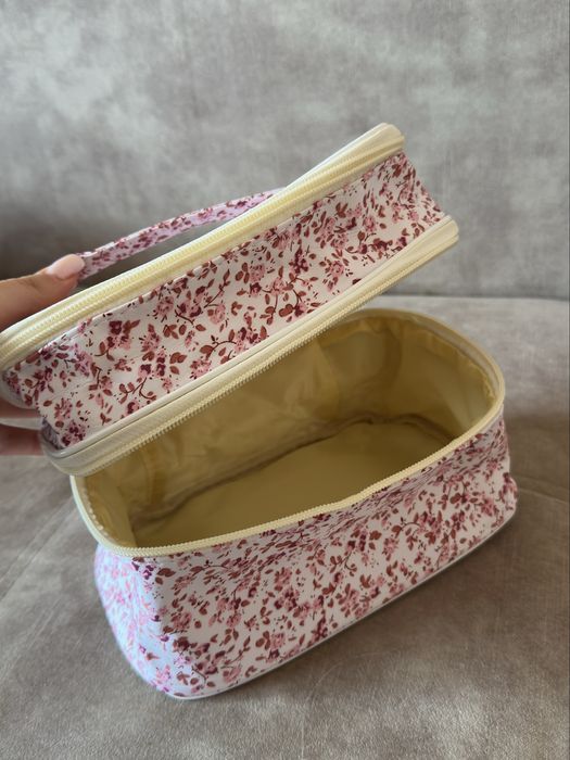 Вмістка косметичка-органайзер  з квітковим дизайном