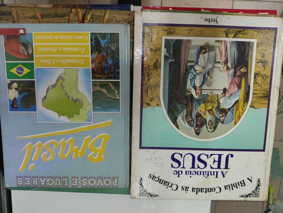 Varios Livros de Enciclopedias Juvenis vintage