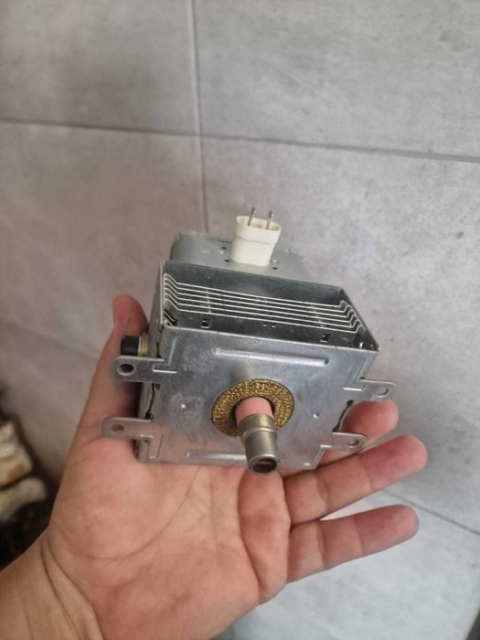 Magnetron do kuchenki mikrofalowej Toshiba 2M24oe hs oryginał gwarancja