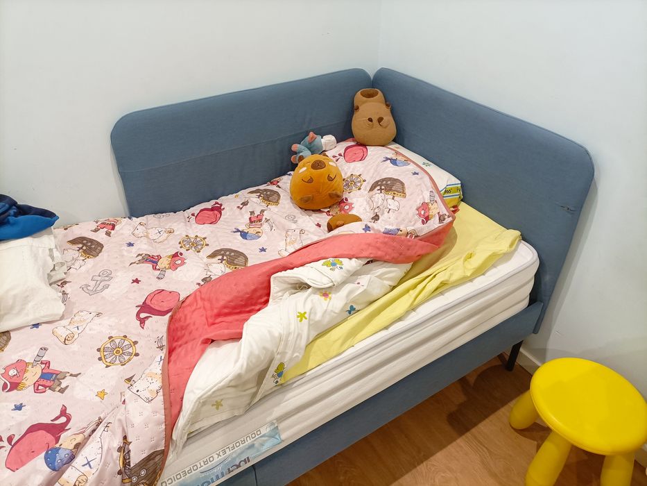Cama de solteiro 90x200 com colchão e estrado