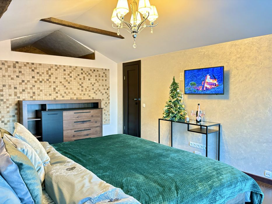 (21) Автономне опалення!!! Квартира подобово з джакузі метро Наукова