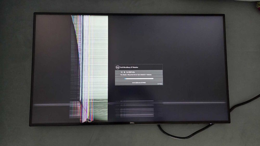 Monitor DELL U2719DC precisa de substituir tela