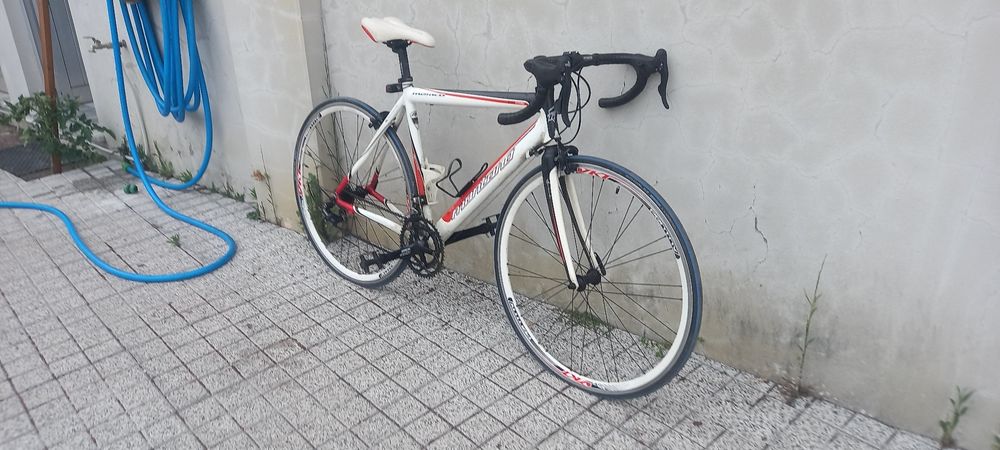 Bicicleta de estrada