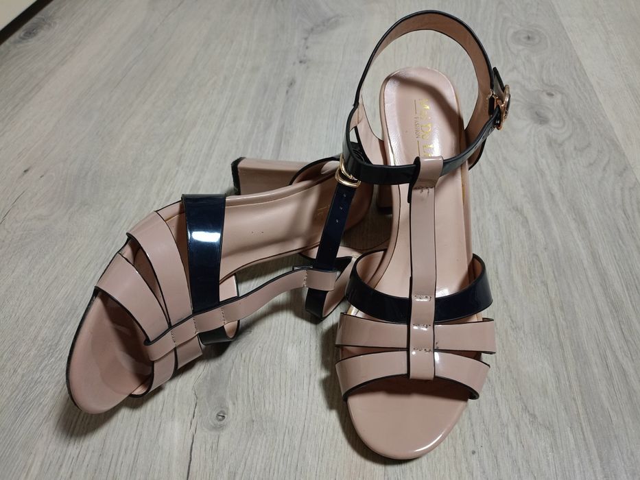 Обувь женская (туфли) (цена за 4 пары)