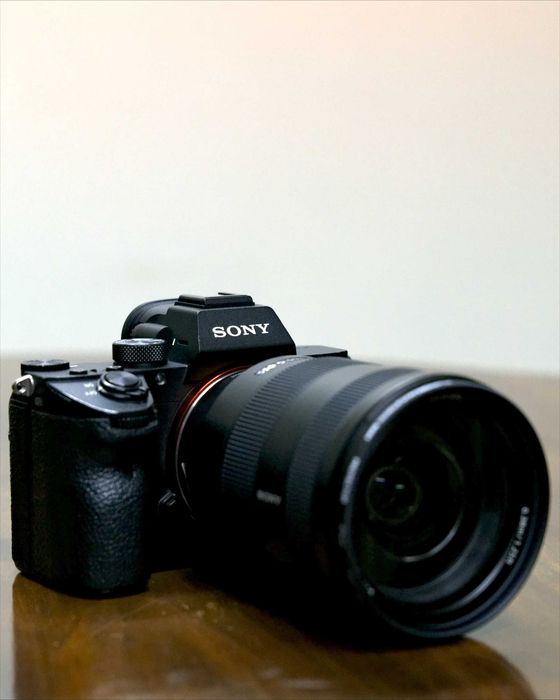 Sony A7 III + Sony FE 24-105mm F4 G OSS | Kit Profissional