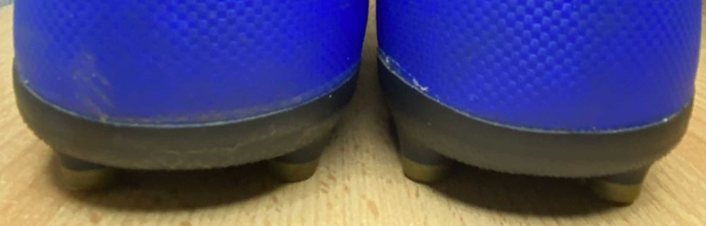 Buty korki plastikowe / lanki NIKE PHANTOM Vsn Club DF/FG r. 38,5