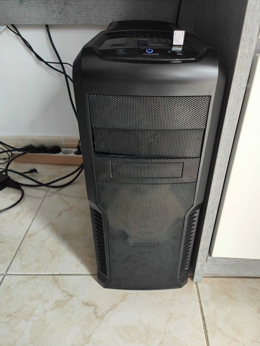 PC Zalman Z3 plus + monitor + rato + teclado + webcam