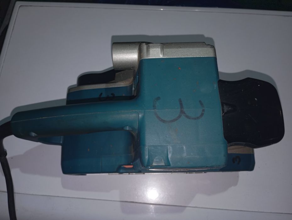 Ленточная шлифмашина Makita оригинал