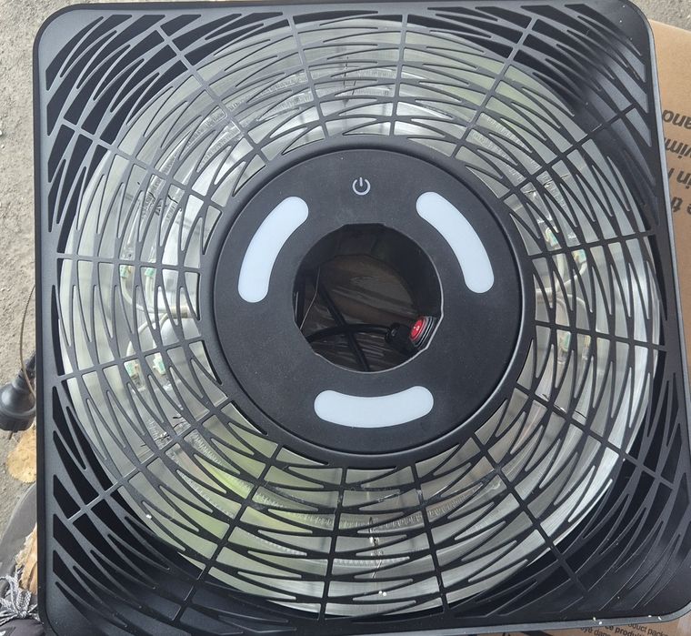 Promiennik podczerwieni sufitowy