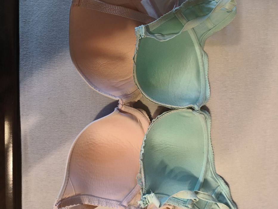 2 biustonosze rozm. 80-85 C