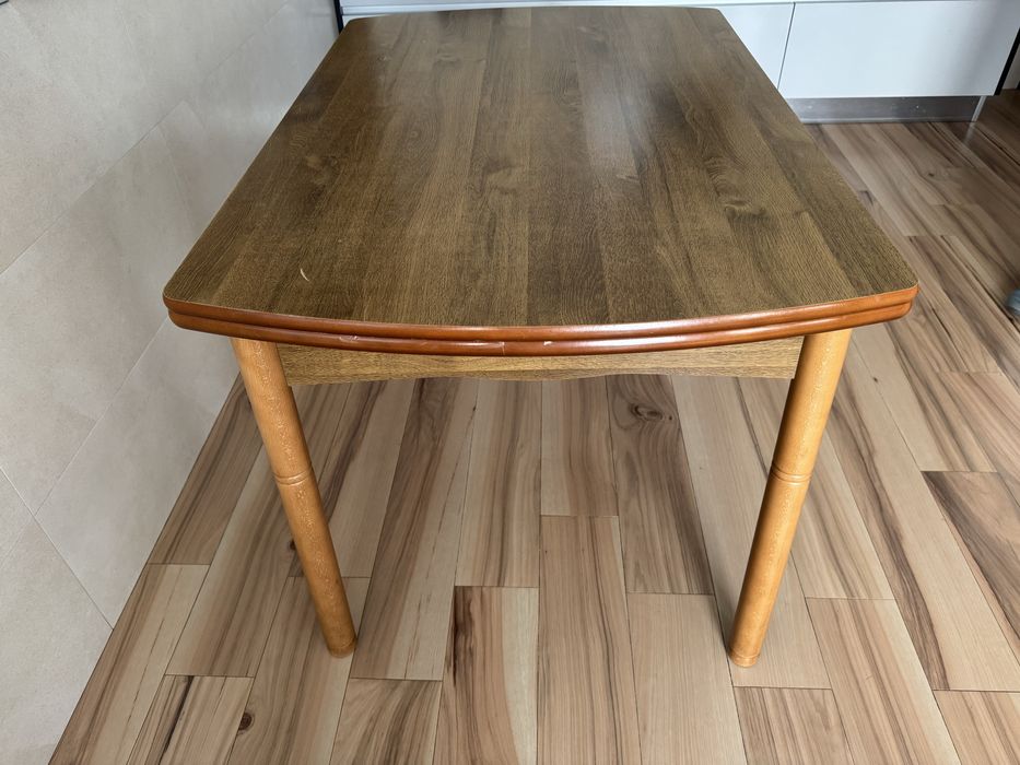 Mesa de cozinha 180x80cm + 4 cadeiras