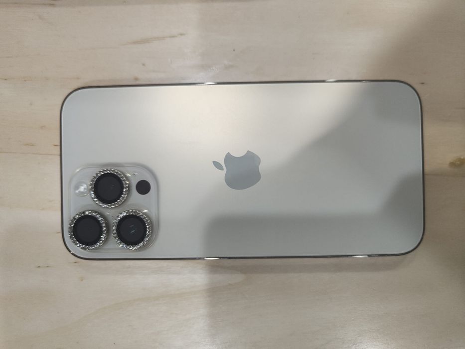 Iphone 14 pro max + smartwatch