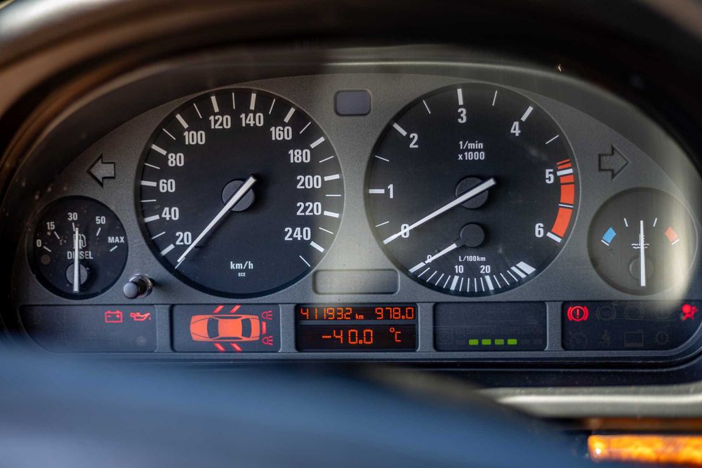 BMW 525 tds, de fevereiro de 1998