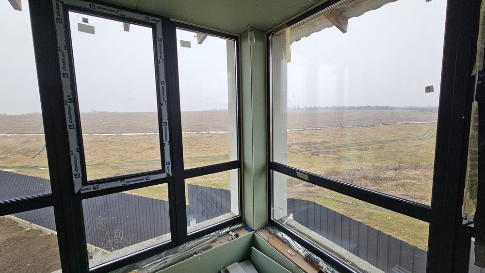 Продам новий елітний будинок Вільне біля Ліани