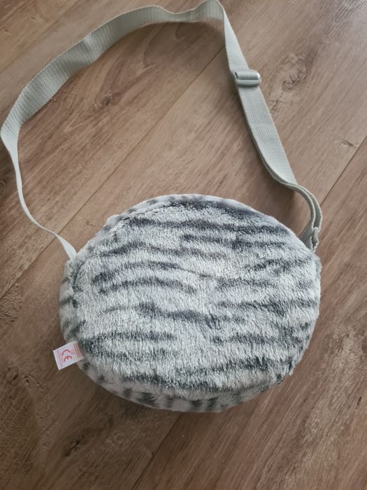 Torebka kotek, błyszczące oczka