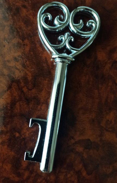 Сувенір, функціональний ключ для відкривання пляшок, подарунок, новий