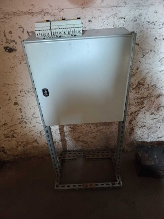 Sprzedam skrzynke elektryczną