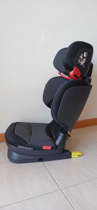Cadeira Infantil para auto, marca PEG-PÉREGO Viaggio 2-3 Flex. Encontra-se em ótimo estado de conservação, pronto para uso.