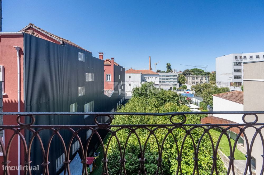 Apartamento T0+1 novo com varanda Cedofeita Porto (Fração F)
