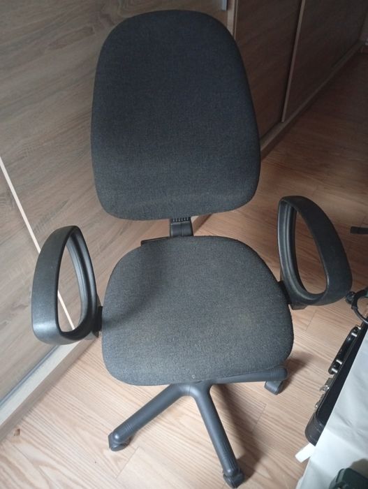 Krzesło biurowe obrotowe