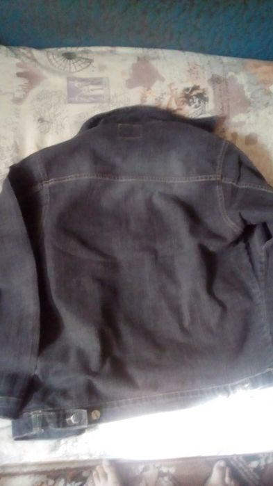 Продам чоловічий  джинсовий піджак,та штани джинсові