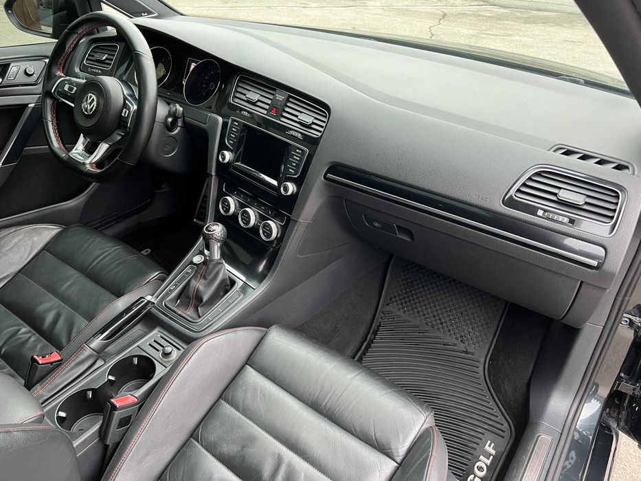 Volkswagen Golf 7 GTI