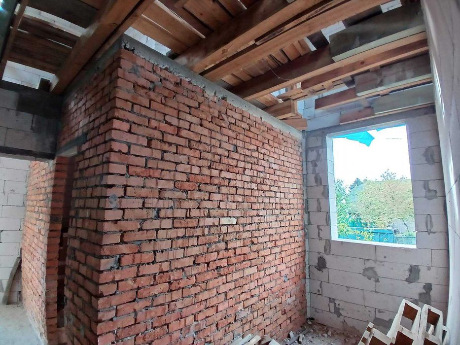 Продаж частини будинку 120м.кв. з комунікаціями пр. Київський