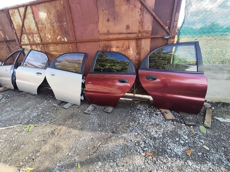Двери на daewoo lanos daewoo sens Део Ланос,Сенс