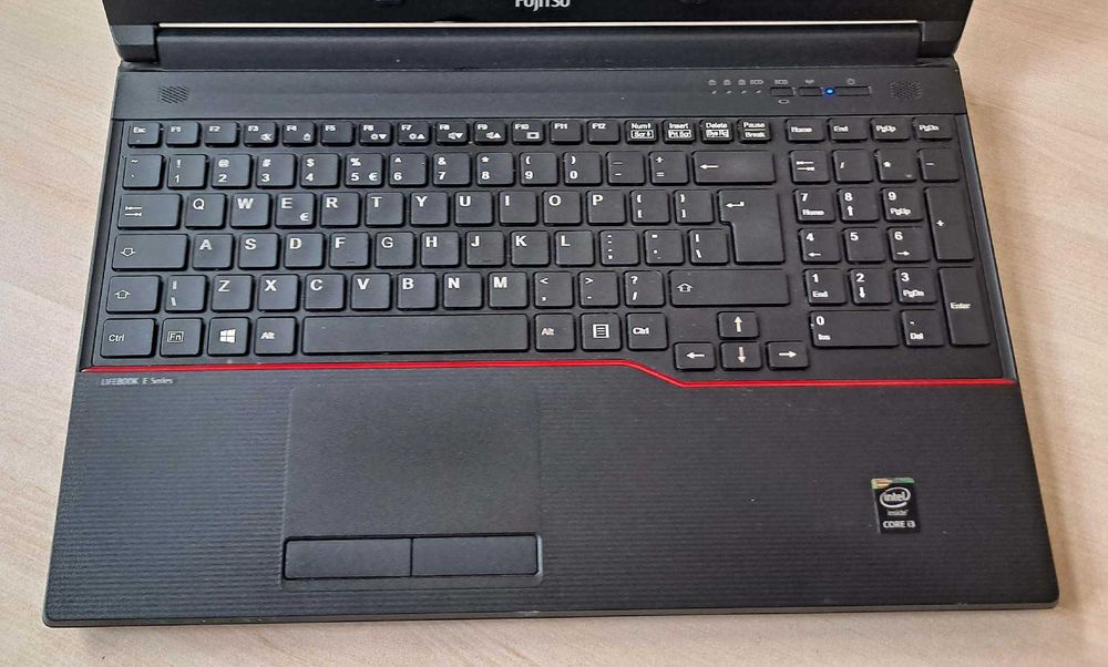 Laptop Fujitsu Lifebook Series E i3 4th 2,40Ghz 8GB 250SSD USB3.0 15,6'  Gwarancja