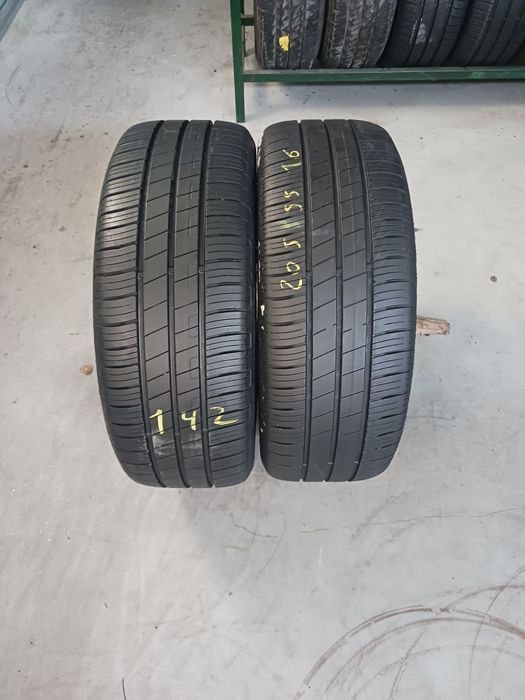 Vendo pneus semi-novos 205/55/16 Goodyear