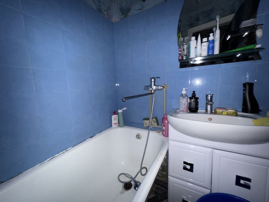 Продам 2к квартиру квартиру смт.Черкаське
