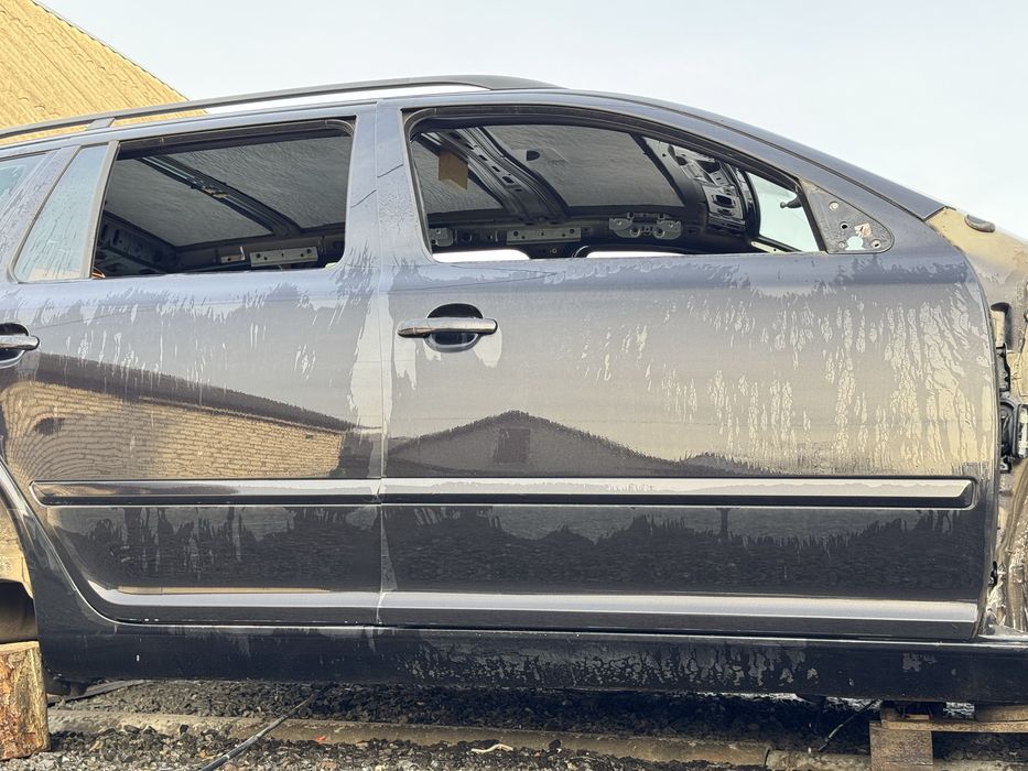 Двері 9910 Шкода Октавія А5 дверь дверька двери Skoda Octavia A5