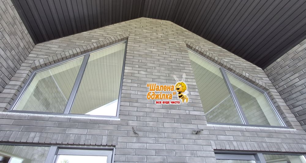 Послуги прибирання  ,клінінг  .Хімчистка м'яких меблів