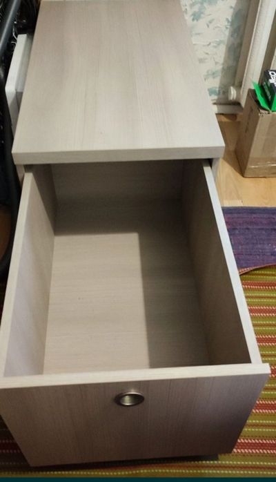 Тумби дві в гарному стані