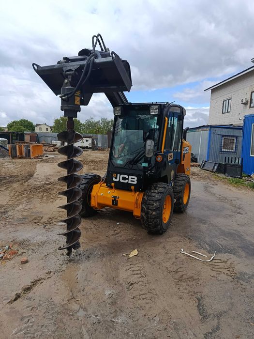 Міні навантажувач JCB 270