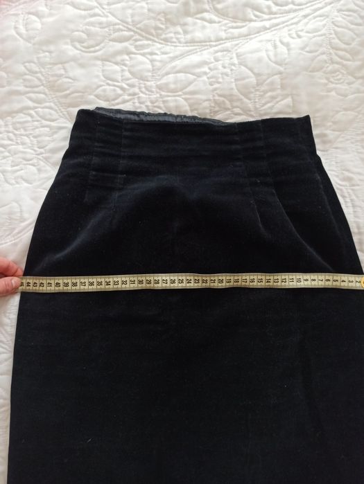 Spódnica czarna z bawełnianego aksamitu rozmiar XS