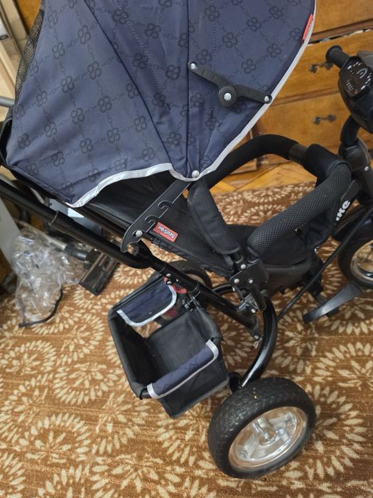 Велосипед триколісний дитячий