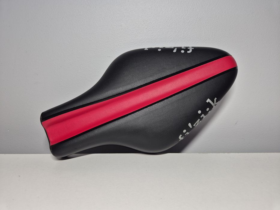 Siodełko triathlonowe FIZIK Tritone  aluminium