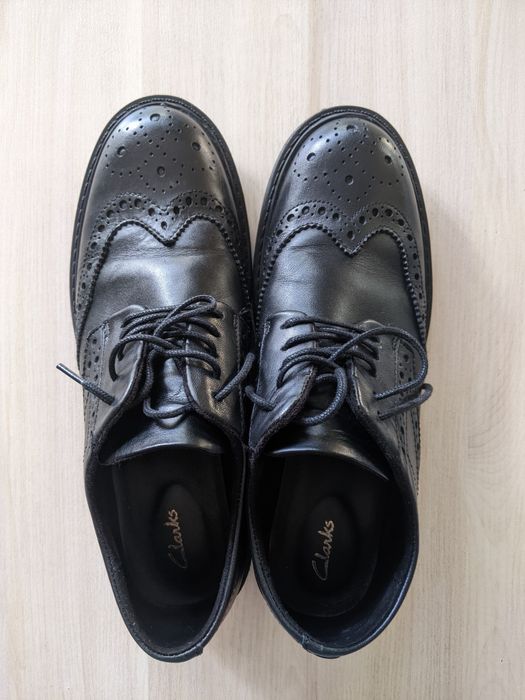 Туфлі Clarks на підлітка чорні, 24.5см, чудовий стан