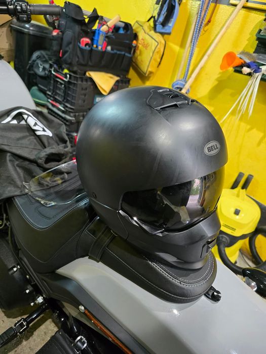 Kask motocyklowy Bell Broozer