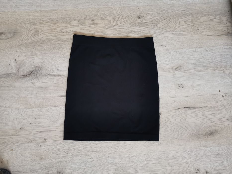 Spódnica mini z wysokim stanem prążkowana dopasowana r 36