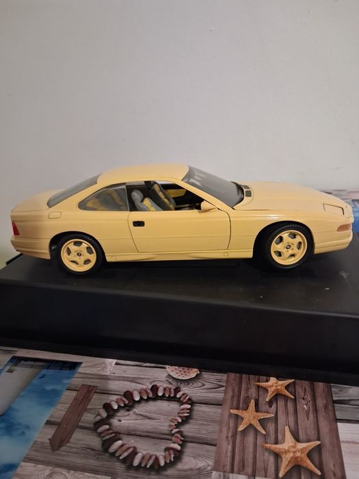 Bmw 850 csi revell żółte 1:18 kolekcjonerski