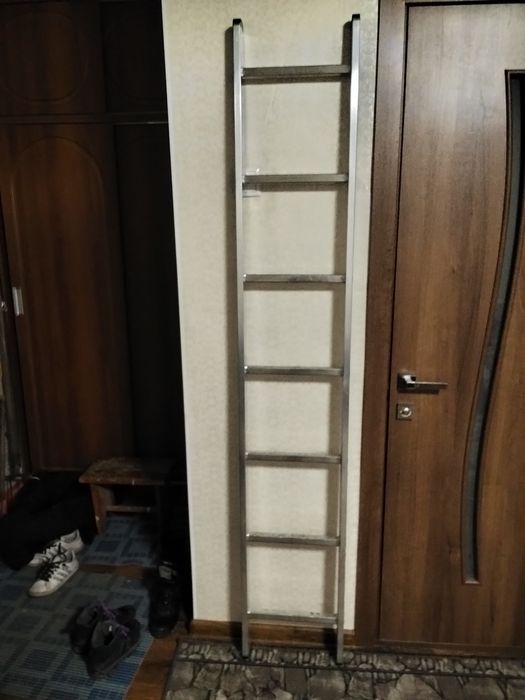 Продается лестница 1500