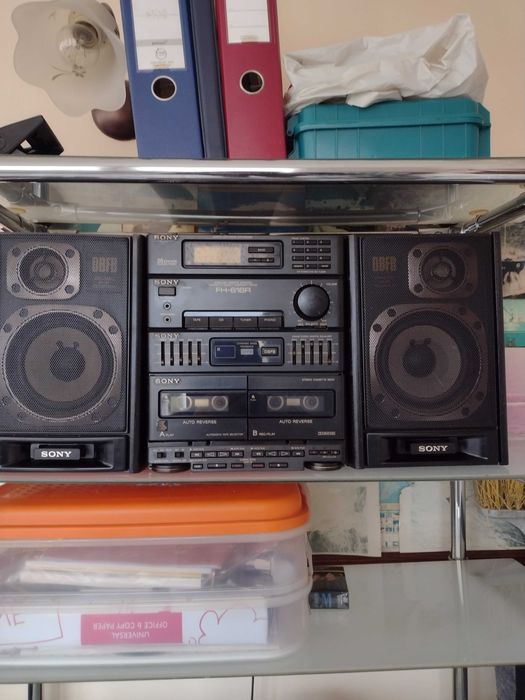 radio z głośnikami