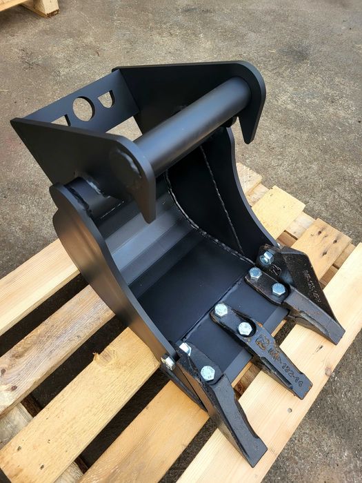 Łyżka kopiąca 27cm pasująca do mini koparki JCB 8014/8015/8016/8018/17