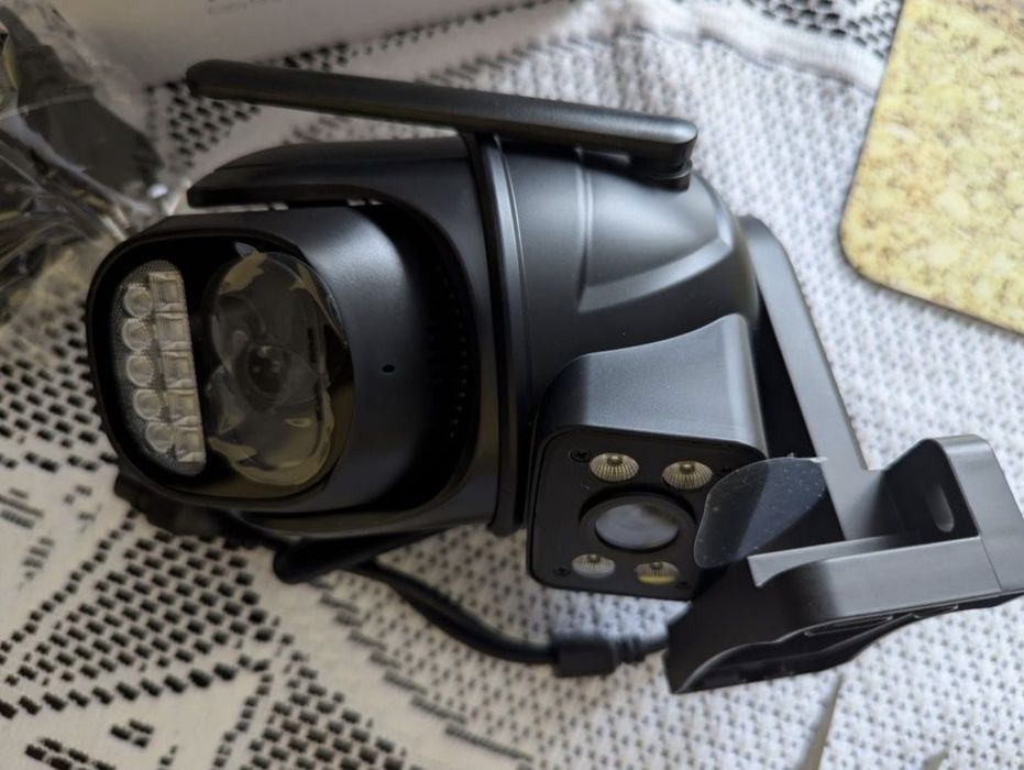 Kamera wifi na  zewnątrz i wewnątrz